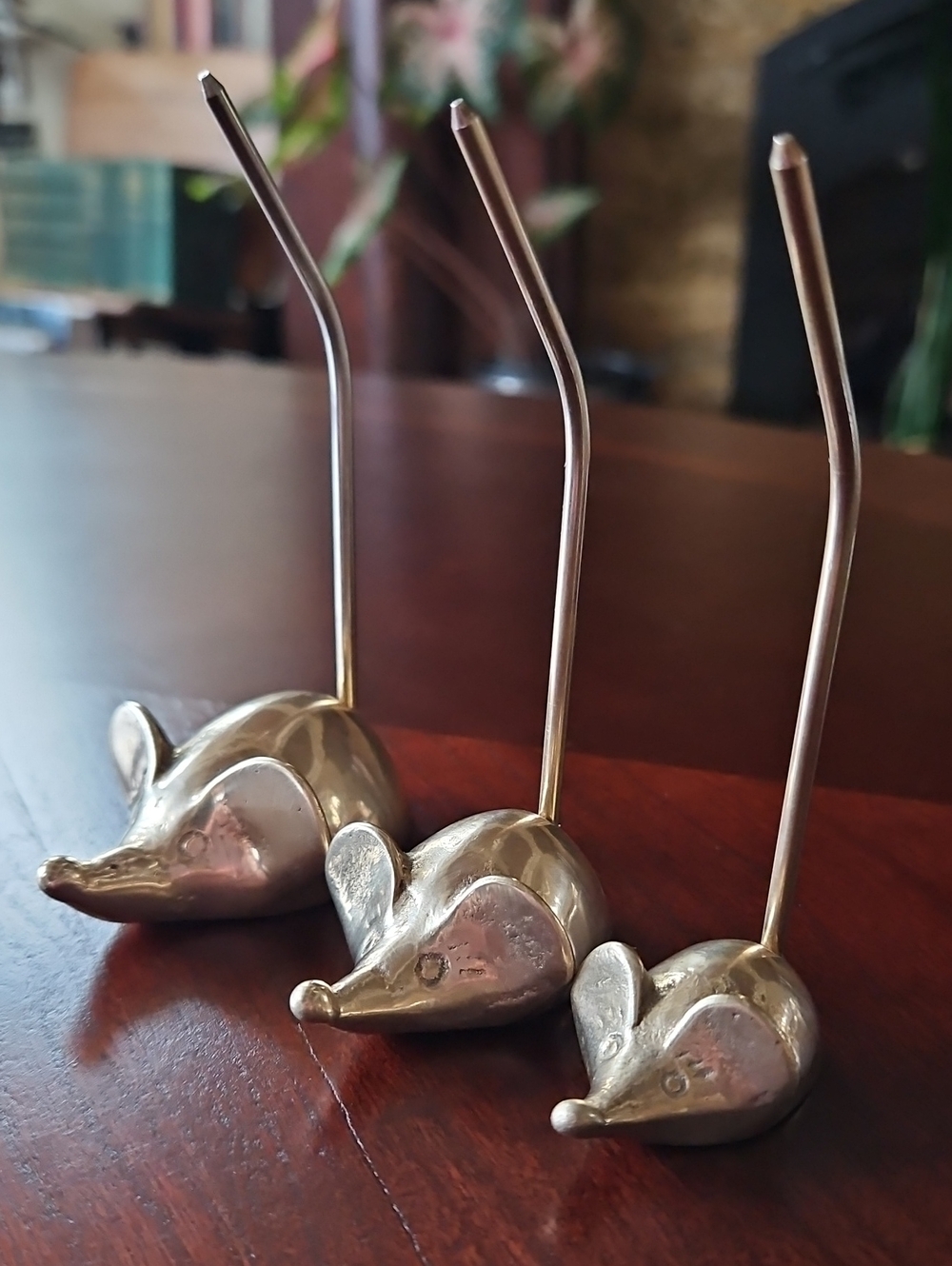 VTG Brass Graduated Mouse Family Desk Receipt Spikes, Paperweights, Ring Holders